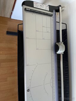 Predám rezačku KW-Trio 13022 Rotary Trimmer - 5