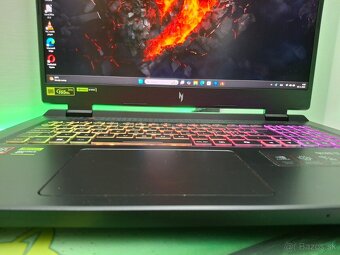 Acer® Nitro 17 / Ryzen 9 / RTX 4060 / 32GB / QHD 165Hz - 5