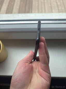 Predám iphone se 2020 čierny ND - 5