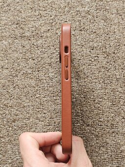 Predám originálny kožený Apple obal na iPhone 14 - 5
