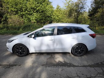 Kia ceed sw - 5