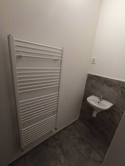 2x obchodné priestory v centre DS, Sládkovičová - 5