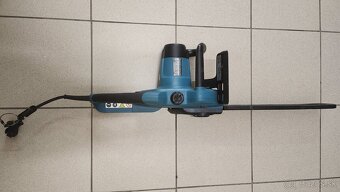 MAKITA UC4041A - 5