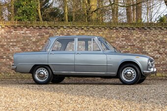 Alfa Romeo Giulia 1600 S 1968 - 5