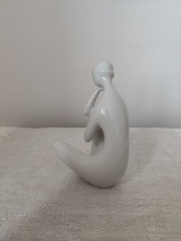 Royal dux akt sediaci Brusel porcelánová soška - 5