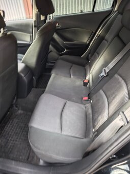 Mazda 3 HB Revolution 121 kW - 5