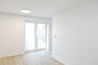 Jedinečný 2 izbový byt 53,2 m2 +2 x balkón, Piešťany-centrum - 5