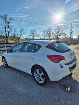 OPEL ASTRA 1.3CDTI 70KW ECOFLEX M5 2011 NOVÉ KÚPENÉ NA SK - 5