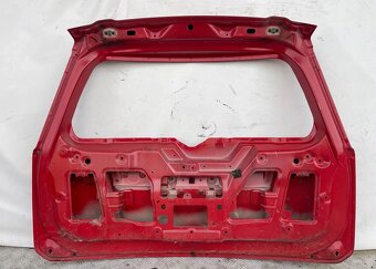 Suzuki Splash 2008- 5. Piate kufrové dvere kufor - 5