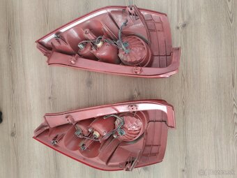 Mazda 5 zadné svetlá - 5