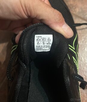 Trailové tenisky Asics - 5