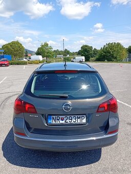 Opel Astra J Sport Tourer 1.7 CDTI 96kw r.v 2013 - 5