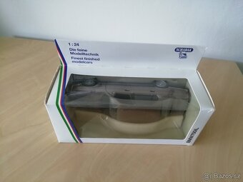 BMW E32 750il - model 1:24 Schabak -doprava v ceně - 5