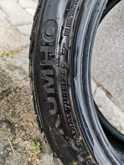 Predám set zimných pneu Kumho WinterCraft WP71 225/45/R17 - 5
