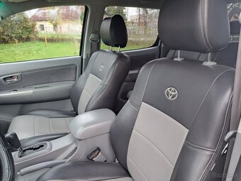 Toyota Hilux 3.0 - 5