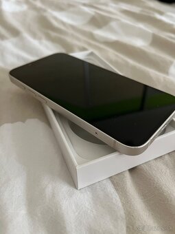 Apple iPhone 13 Hviezdna Biela 128GB - 5