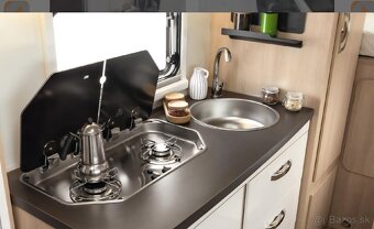 Predám autokaravan Giotline Siena 440 - 5