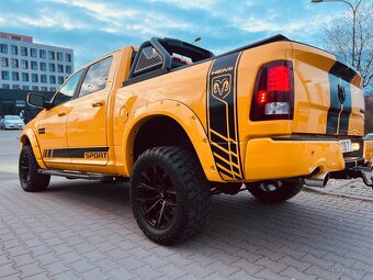 Dodge ram 5.7 HEMI 4x4 TOP MODEL - 5