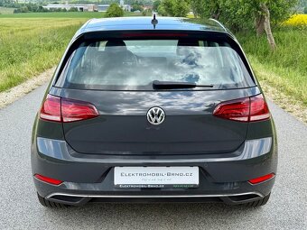 Volkswagen e-Golf, 32kWh,SoH 89%,CCS,NAVI, s DPH 13 960,-EUR - 5