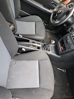 Predám Mercedes Aklasa 180Cdi rok 2007 - 5