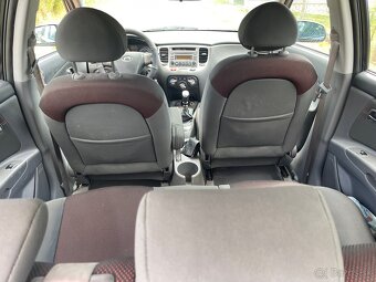 Kia Rio - 5