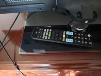 32" LED LCD TV "SAMSUNG UE32C5000" - 5