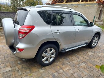 Toyota RAV4, 4x4 2.2D-4D - 5