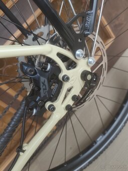 SURLY BRIDGE CLUB M - 5