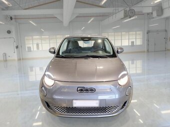 Fiat 500e Elettrica Passion 42kWh 118k za 17.900,- € s DPH - 5