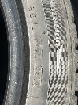 Predám zimné pneumatiky 235/45/18 - 5