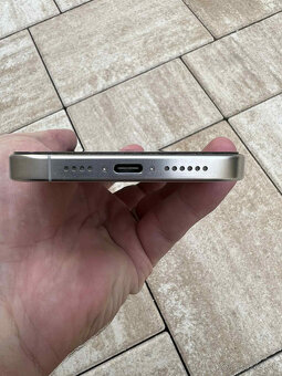 Apple Iphone 15 Pro Max 256GB ( prírodný titán ) - 5