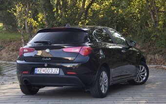 Alfa Romeo Giulietta (2015) - 5