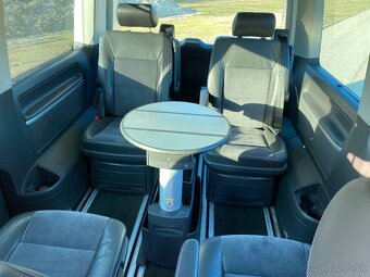 VW MULTIVAN 2.0 TDI Highline 4x4 - 5