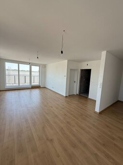 AKCIA  - ZNÍŽENÁ CENA-  Napredaj 2 - izbový luxusný byt v no - 5