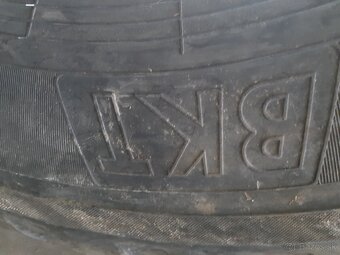 Claas lexion  pneu  700/50-26,5 - 5