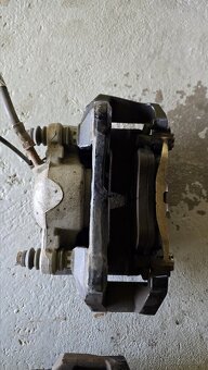 Predne brzdy Audi S4 / S5 B8 - 5