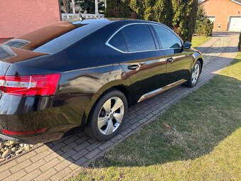 PREDÁM  ŠKODA SUPERB 2,0tdi - 5