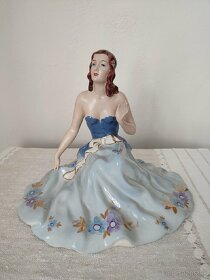 Royal dux žena so sukňou porcelánová soška - 5