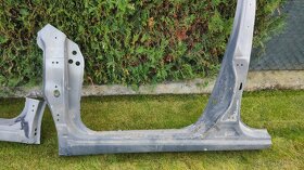 Nissan Note I E11 2005 - 2012 prah stlpik podbeh bocnica - 5