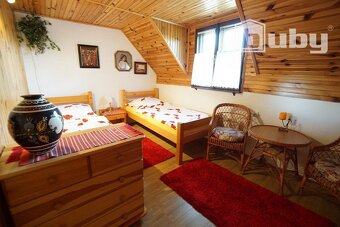Murovaná 6 izbová chata s vlastným pozemkom 500m2, na preda - 5