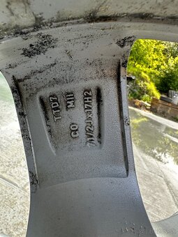 R17 5x112 - 5