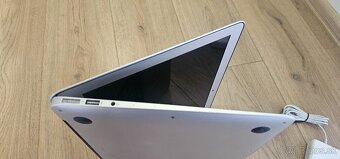 Macbook air 2015 macOS Sequoia 15.4.1 - 5