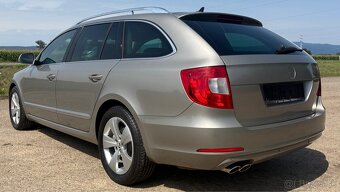 Skoda Superb ELEGANCE 2.0TDI 125 KW - 5