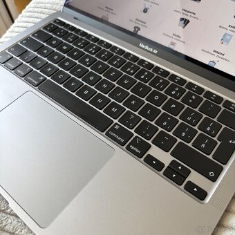 Apple MacBook Air 13" M1 256 GB - 5