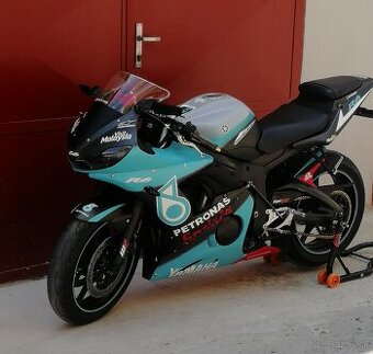 Yamaha R6 - 5