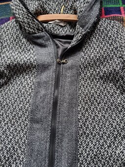 dámsky kabát s kapucou - 5