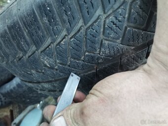 Zimné 215/65R16 H - 5