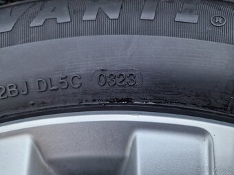 Alu disky 17"5×120 obute 215/60R17 VW T5 T6 - 5