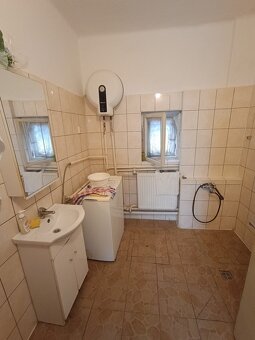 Rodinný dom na predaj v obci Radoľa - 5