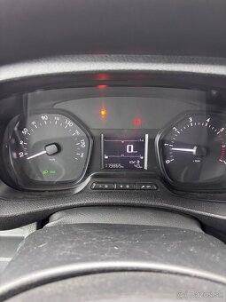 Citroen Jumpy Comby 1,5 BHDi 88kw r.2019 9miestne - 5